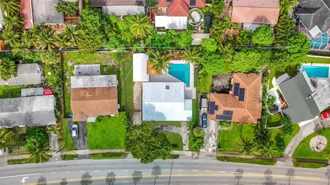 1317 S Broadway Lantana FL 33462