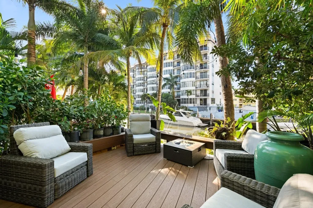 3014 NE 49th Street Fort Lauderdale FL 33308