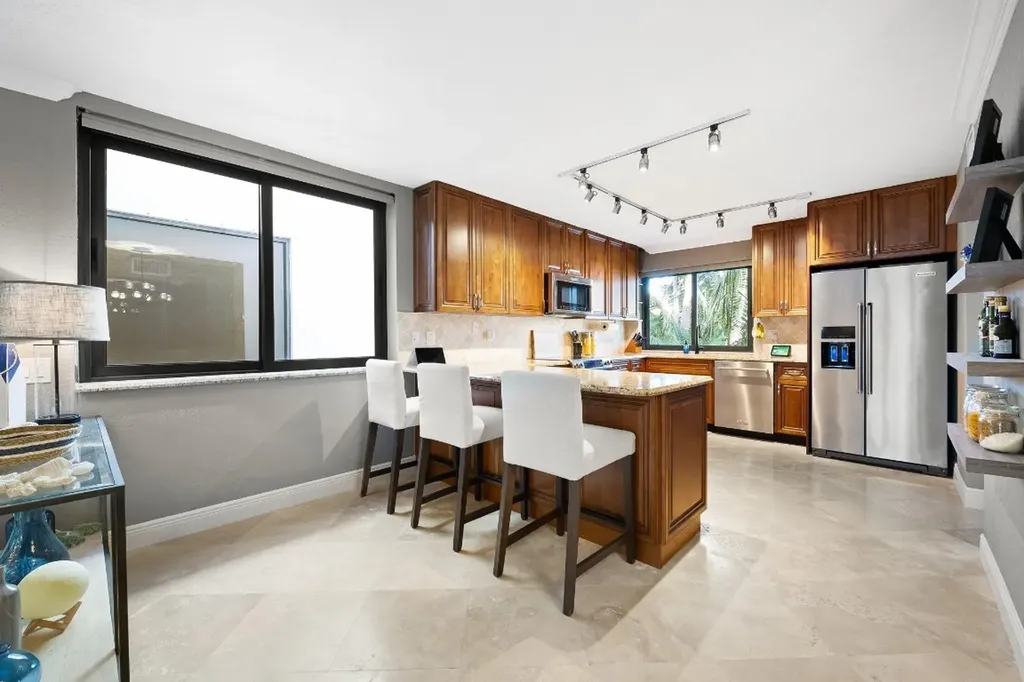 3014 NE 49th Street Fort Lauderdale FL 33308