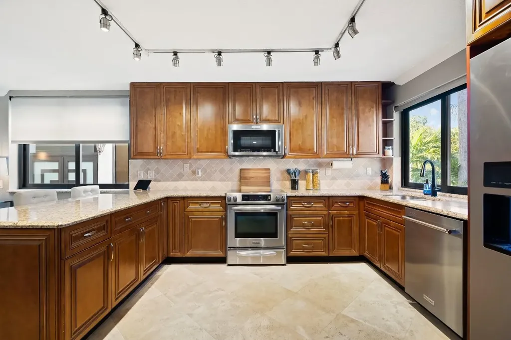 3014 NE 49th Street Fort Lauderdale FL 33308