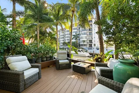 3014 NE 49th Street Fort Lauderdale FL 33308