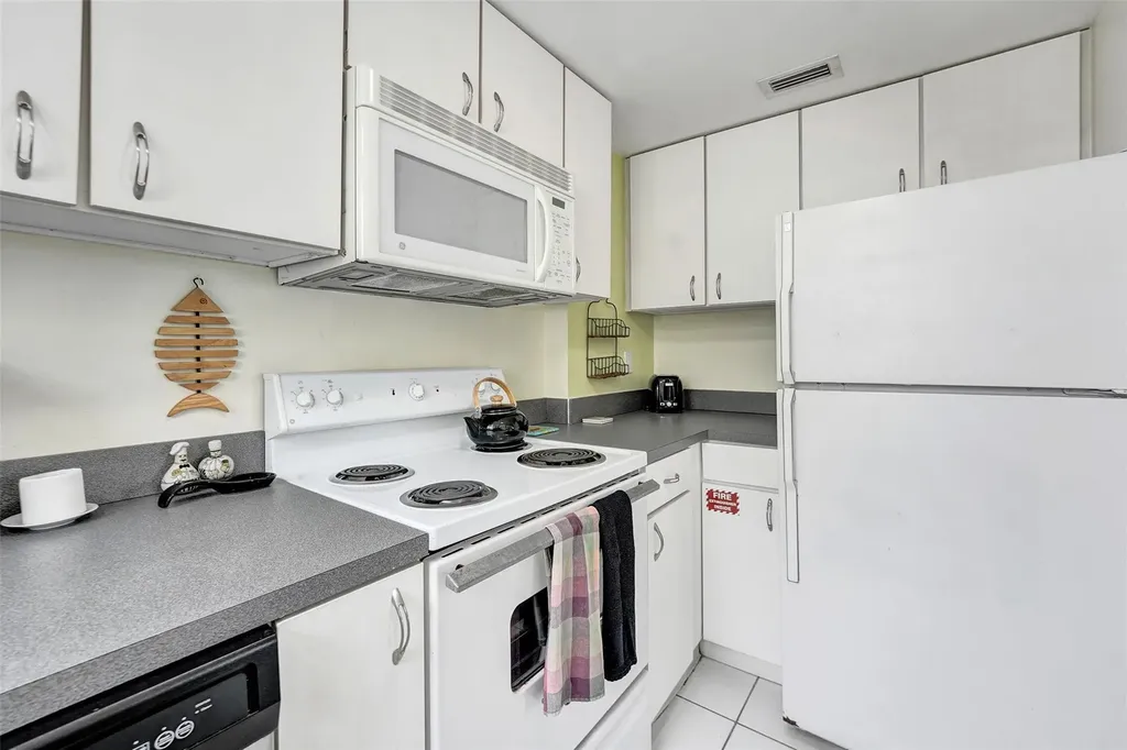 341 N Birch Road Fort Lauderdale FL 33304