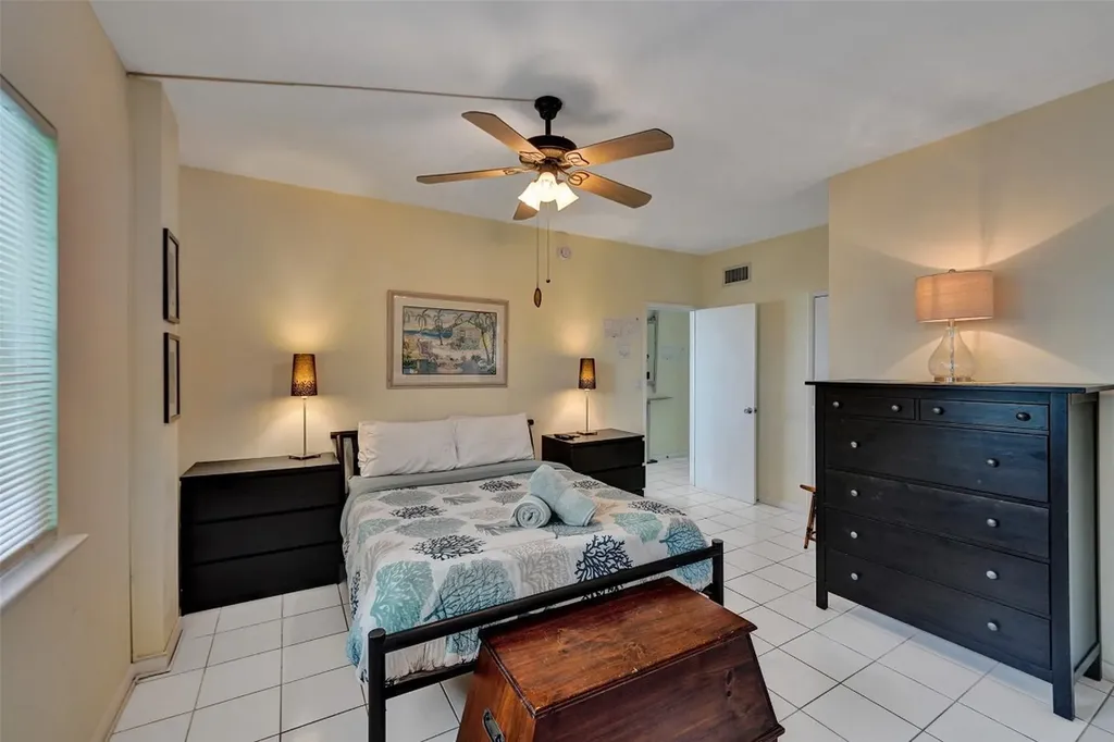 341 N Birch Road Fort Lauderdale FL 33304