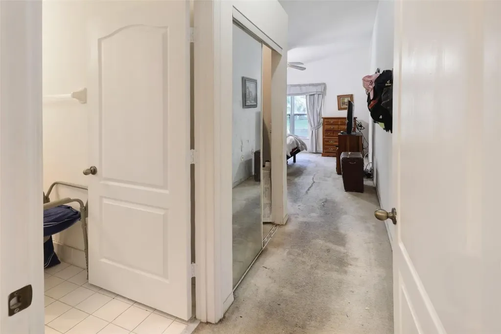 12250 NW 57th Street Coral Springs FL 33076