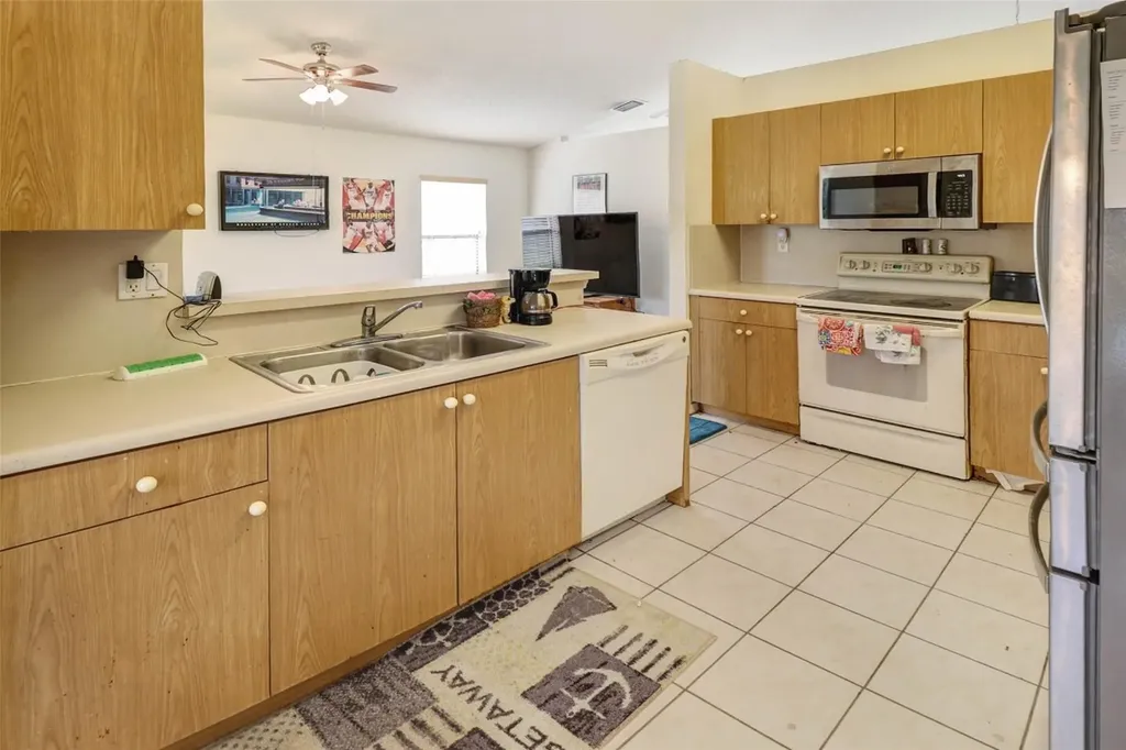 12250 NW 57th Street Coral Springs FL 33076