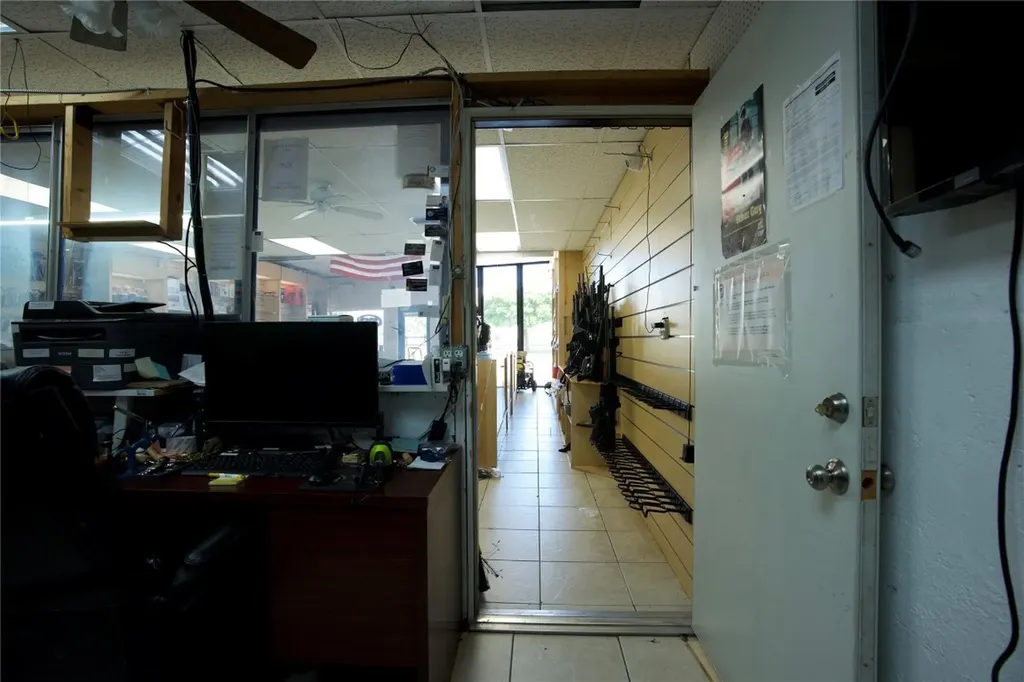 4581 N Dixie Highway Deerfield Beach FL 33064
