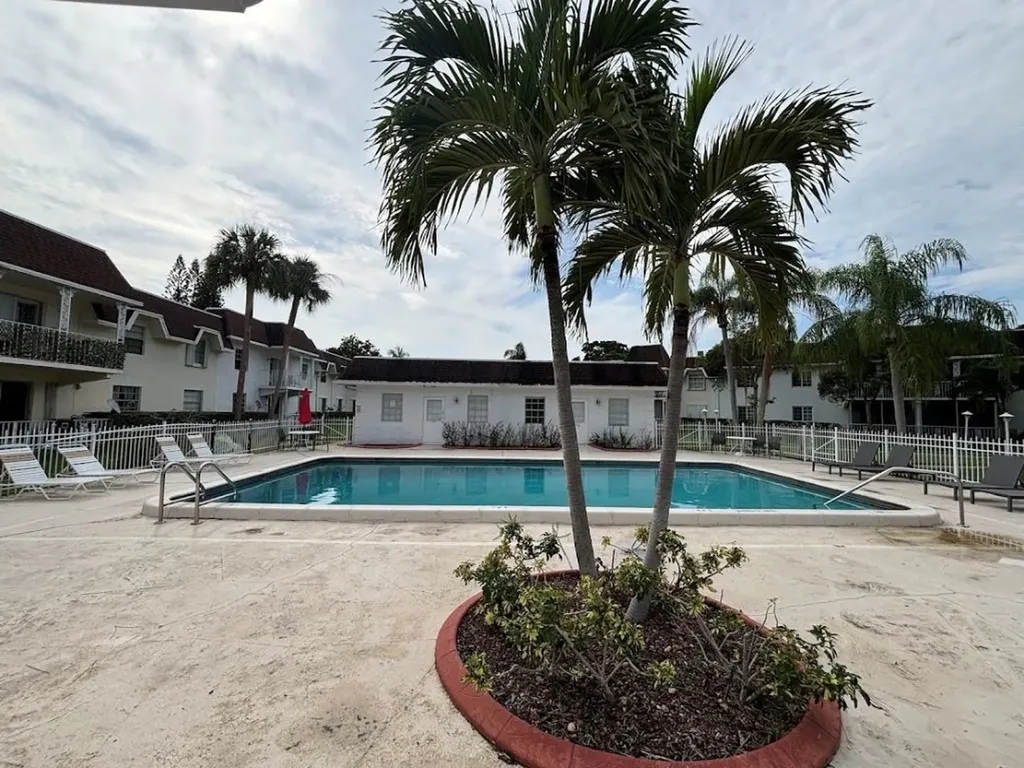700 SE 2nd Avenue Deerfield Beach FL 33441