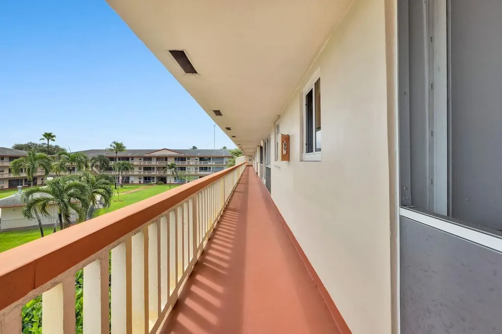 5300 Washington Street Hollywood FL 33021