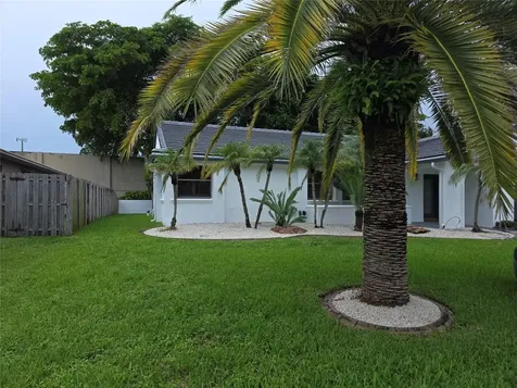 6701 W Wedgewood Avenue Davie FL 33331