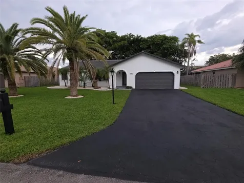 6701 W Wedgewood Avenue Davie FL 33331