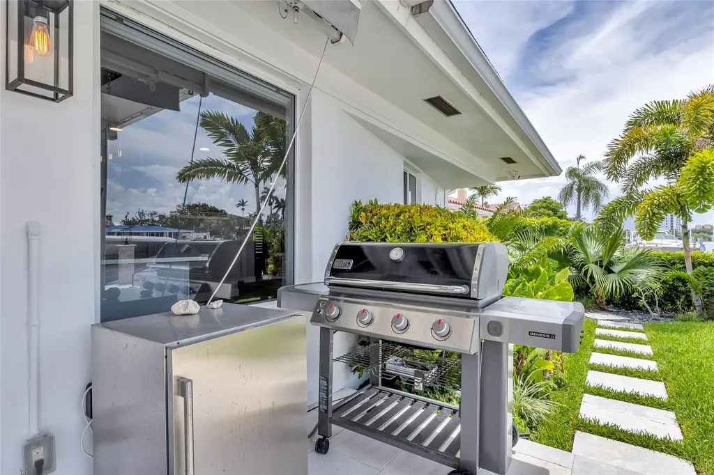 2005 N Riverside Drive Pompano Beach FL 33062