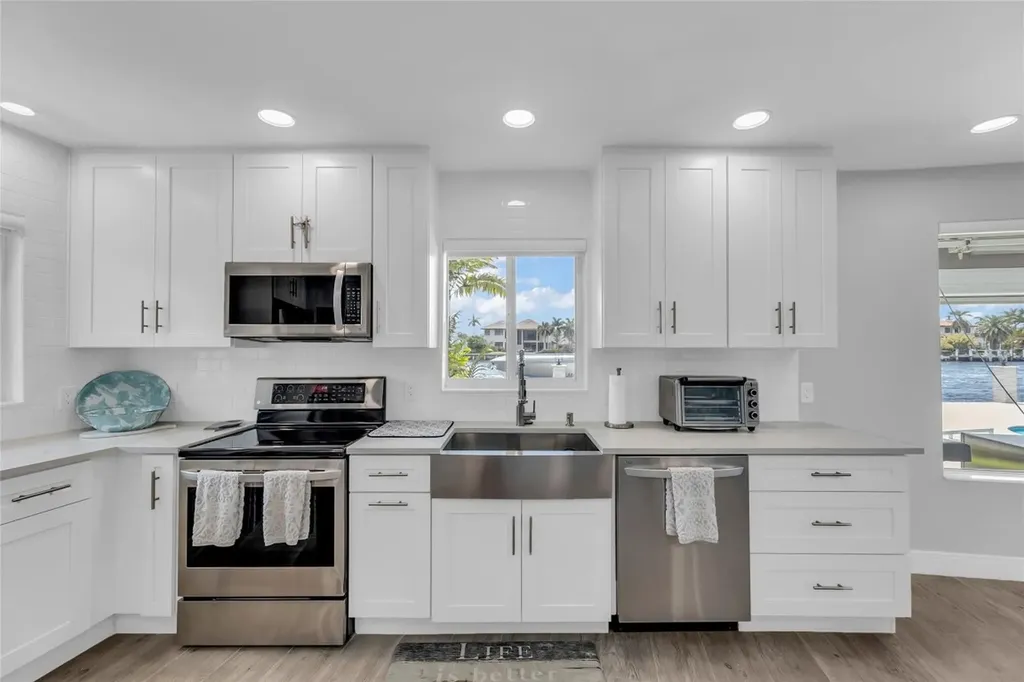 2005 N Riverside Drive Pompano Beach FL 33062