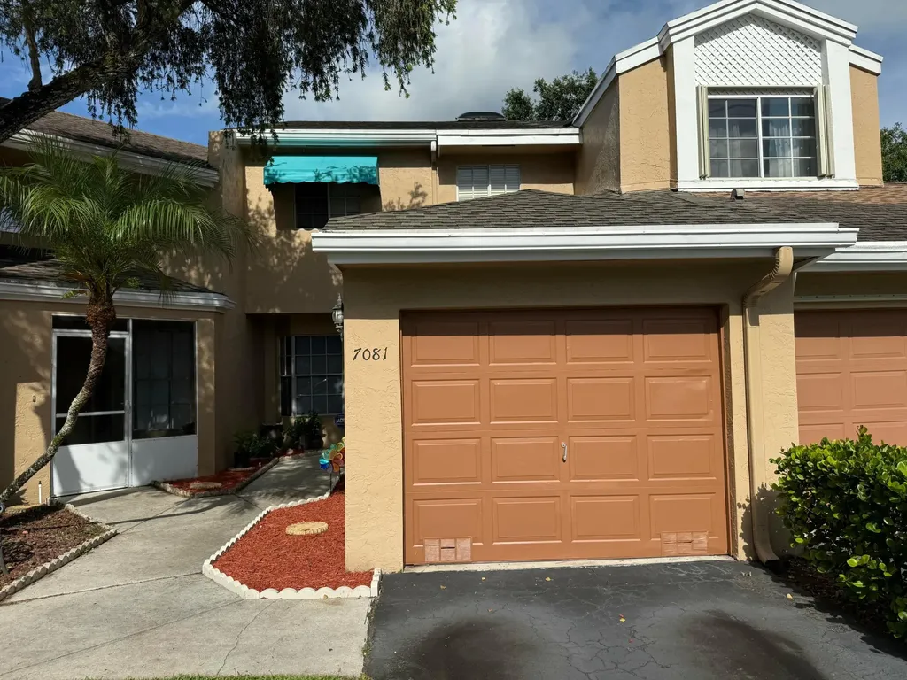 7081 Woodmont Way Tamarac FL 33321
