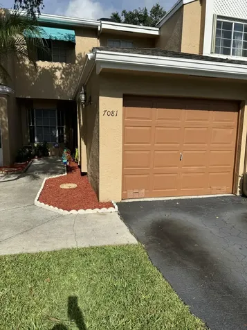 7081 Woodmont Way Tamarac FL 33321