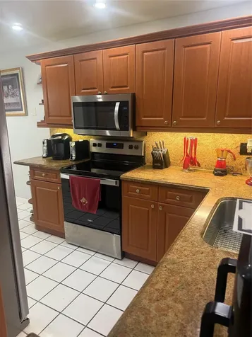 7081 Woodmont Way Tamarac FL 33321