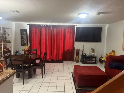 7081 Woodmont Way Tamarac FL 33321