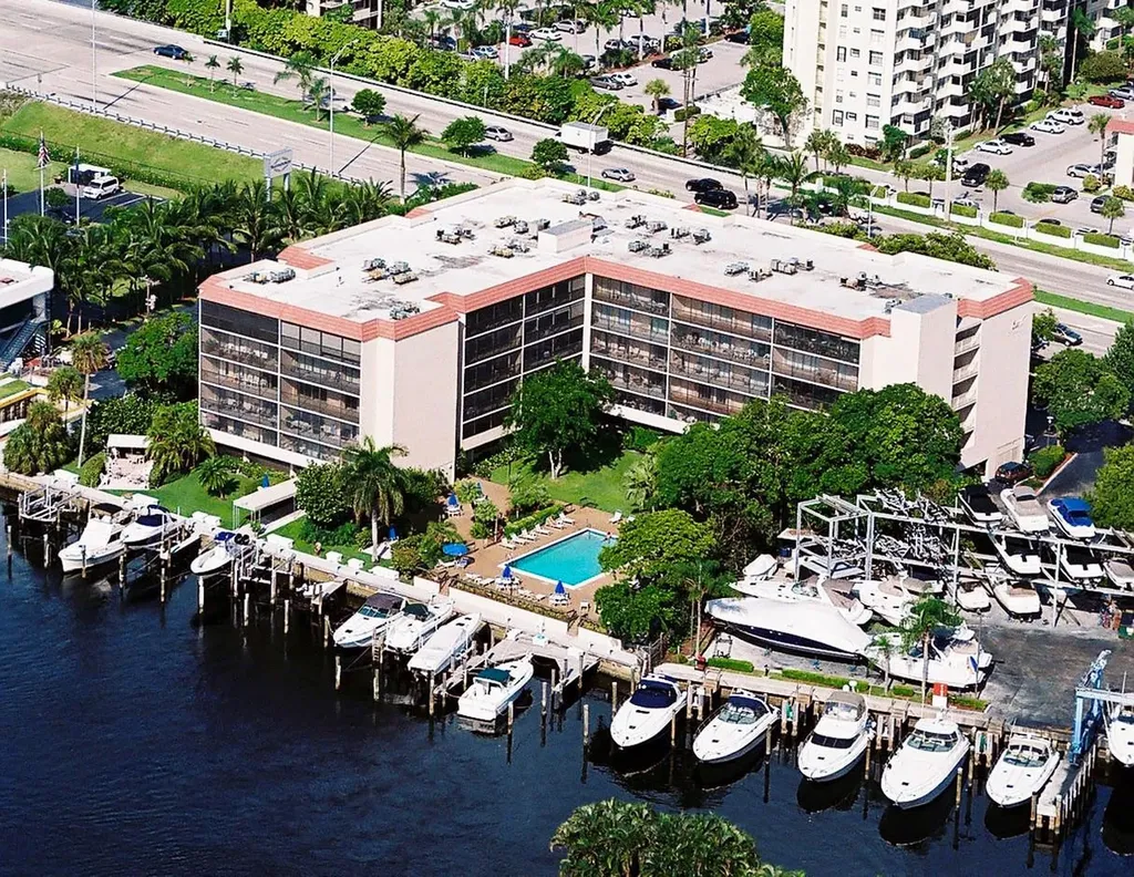 740 S Federal Highway Pompano Beach FL 33062