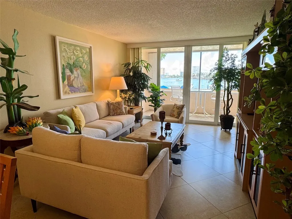 740 S Federal Highway Pompano Beach FL 33062