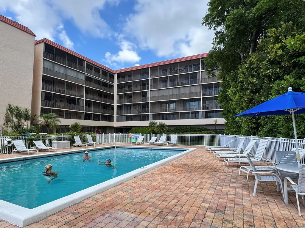 740 S Federal Highway Pompano Beach FL 33062