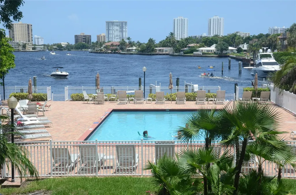 740 S Federal Highway Pompano Beach FL 33062