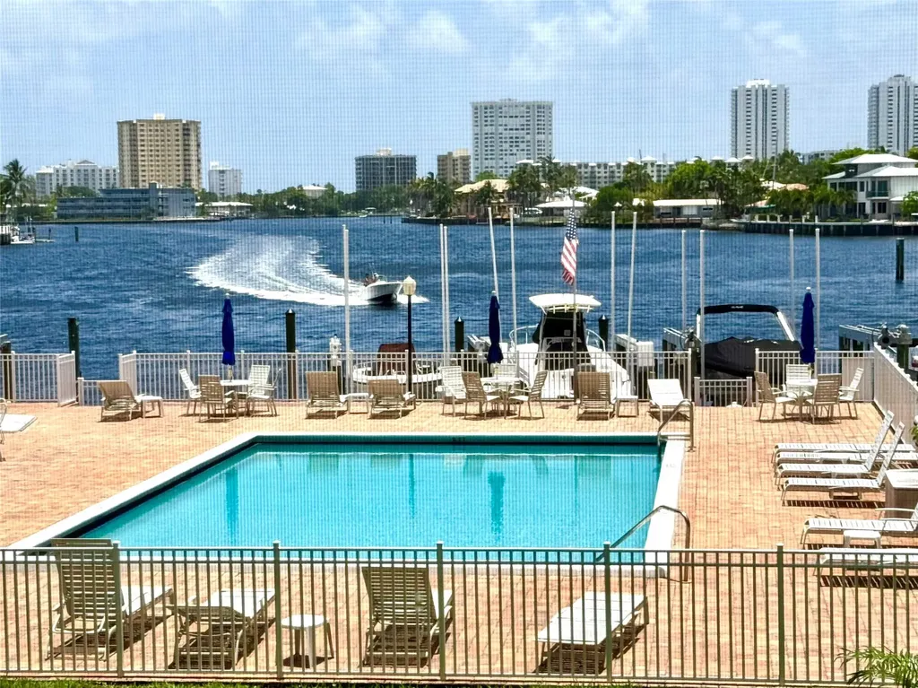 740 S Federal Highway Pompano Beach FL 33062