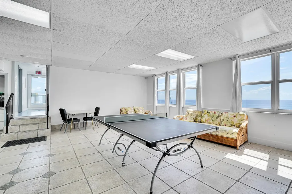 400 N Surf Road Hollywood FL 33019