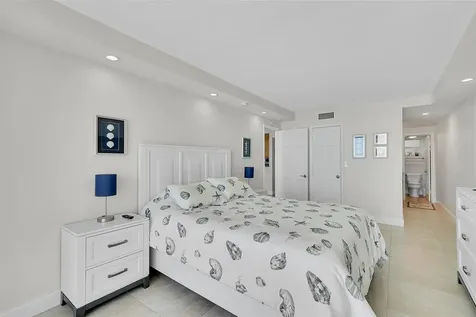 400 N Surf Road Hollywood FL 33019