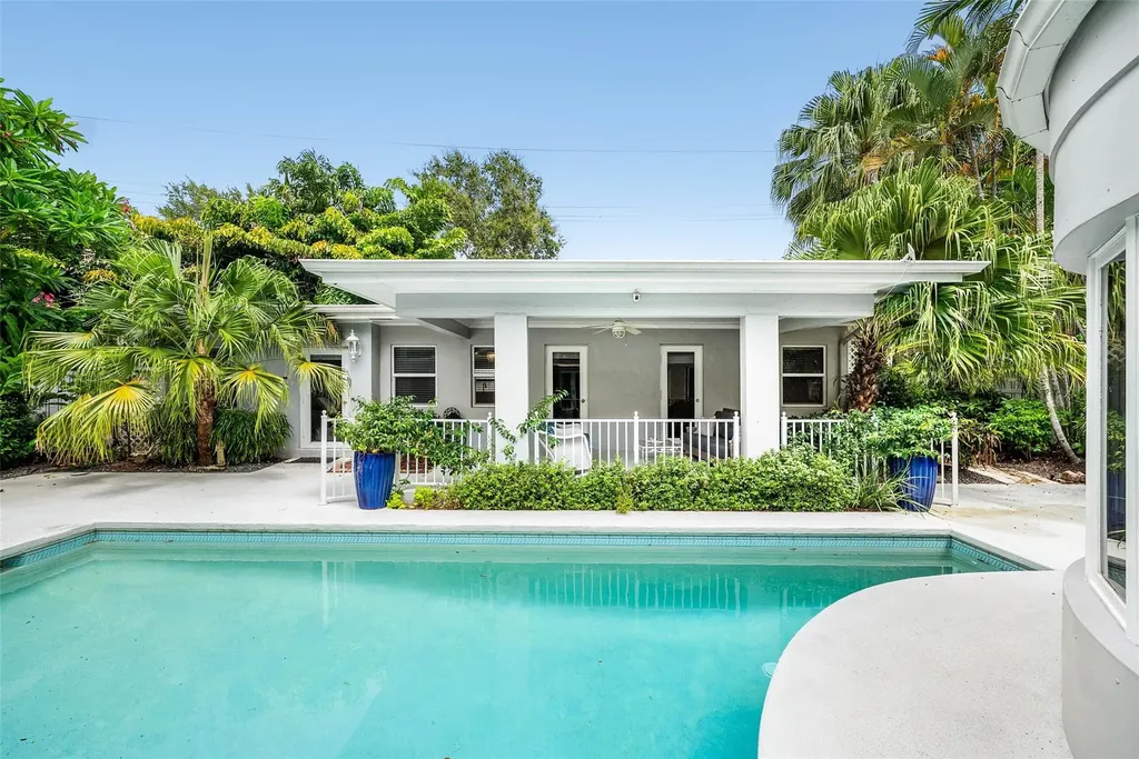 1109 SE 11th Court Fort Lauderdale FL 33316