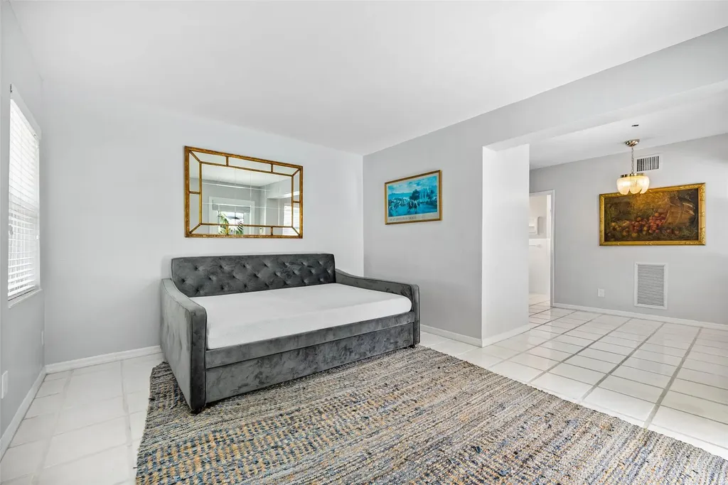 1109 SE 11th Court Fort Lauderdale FL 33316