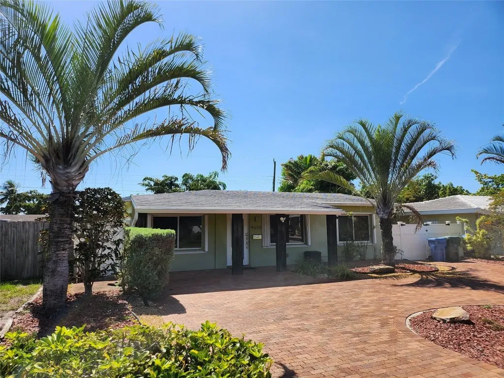 4610 NE 3rd Avenue Fort Lauderdale FL 33334