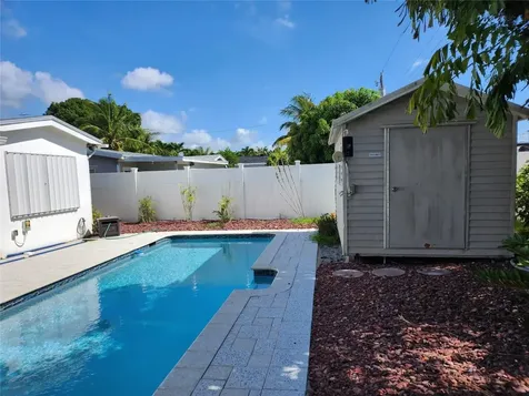 4610 NE 3rd Avenue Fort Lauderdale FL 33334