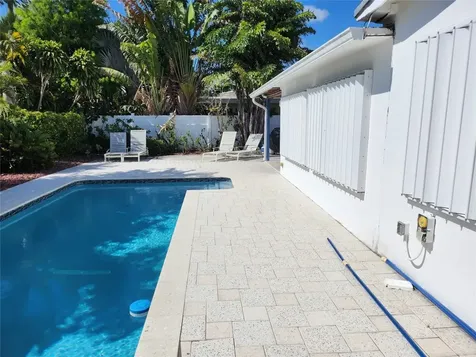 4610 NE 3rd Avenue Fort Lauderdale FL 33334