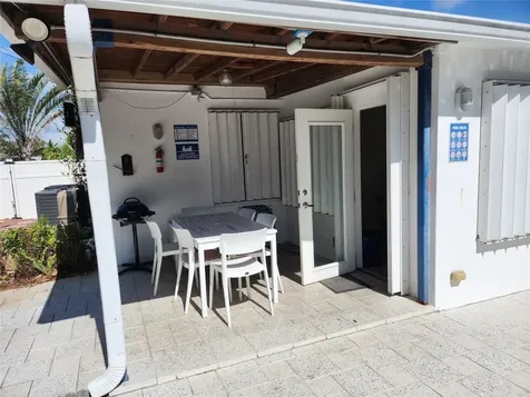 4610 NE 3rd Avenue Fort Lauderdale FL 33334
