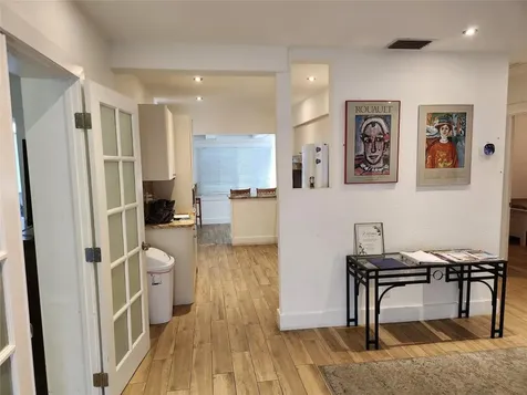 4610 NE 3rd Avenue Fort Lauderdale FL 33334