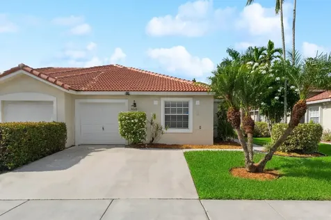 5076 N La Sedona Circle Delray Beach FL 33484
