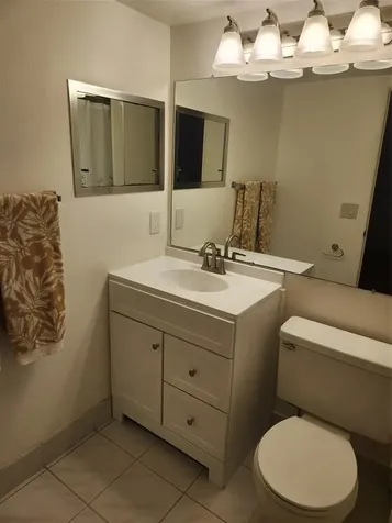 218 Farnham J Deerfield Beach FL 33442