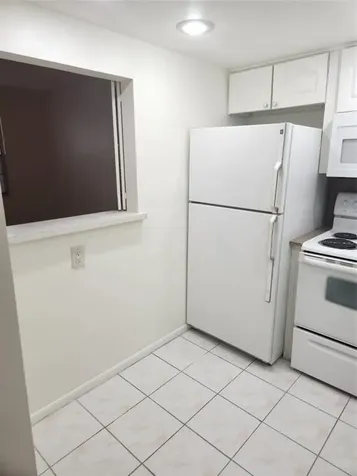 218 Farnham J Deerfield Beach FL 33442