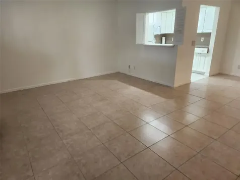 218 Farnham J Deerfield Beach FL 33442