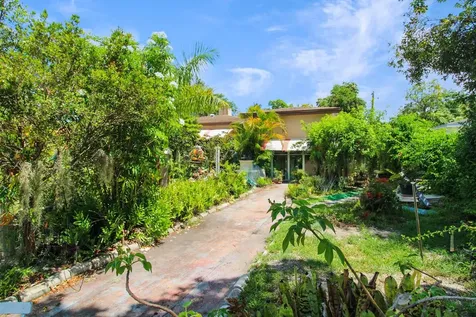 710 NE 139th Street North Miami FL 33161