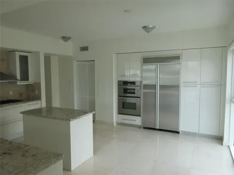 45 Hendricks Isle Fort Lauderdale FL 33301