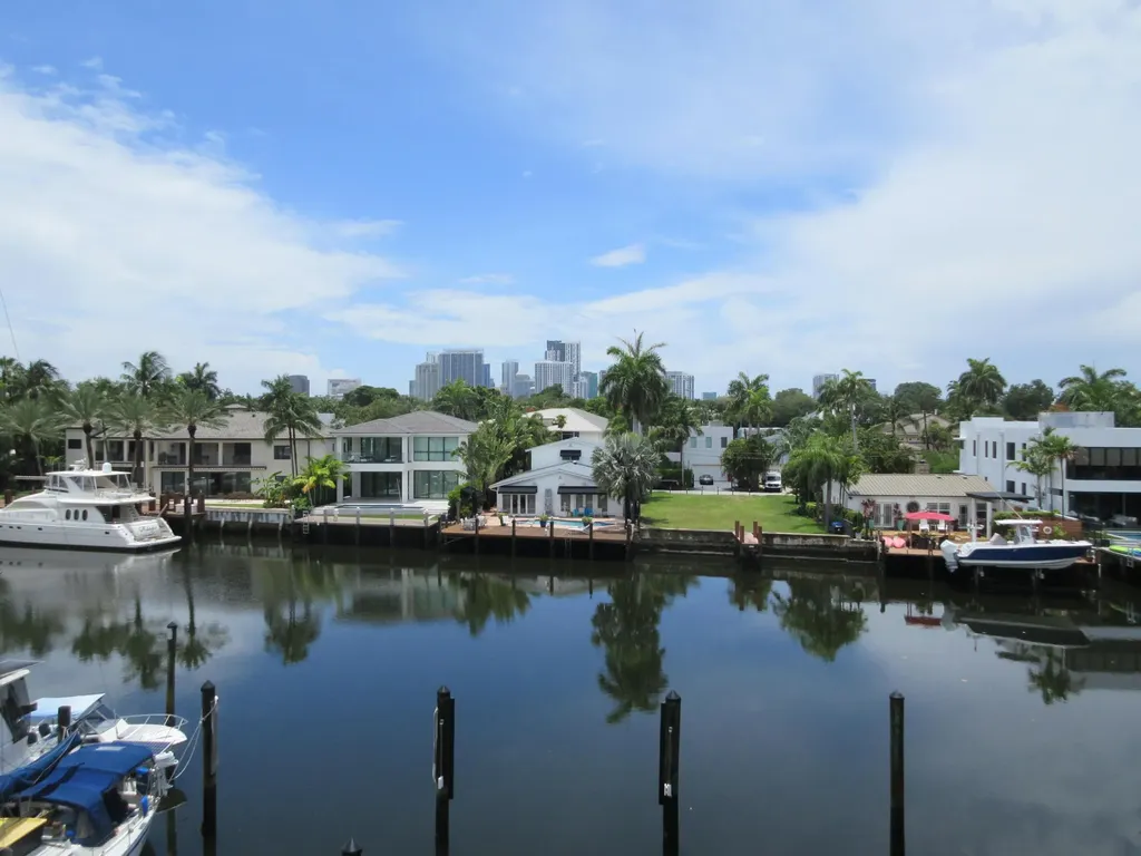 45 Hendricks Isle Fort Lauderdale FL 33301