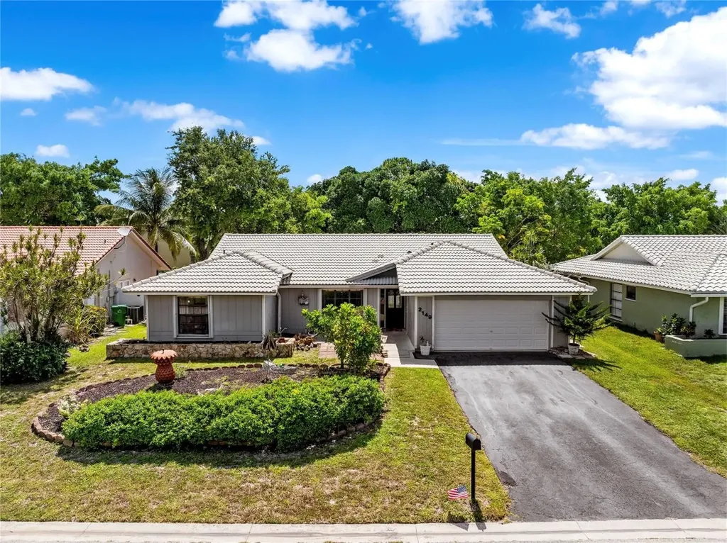 2149 NW 85th Lane Coral Springs FL 33071