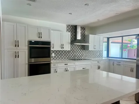 4000 N 37th Avenue Hollywood FL 33021