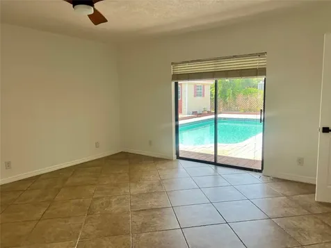 4000 N 37th Avenue Hollywood FL 33021