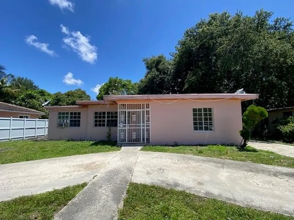 755 NE 140th Street North Miami FL 33161