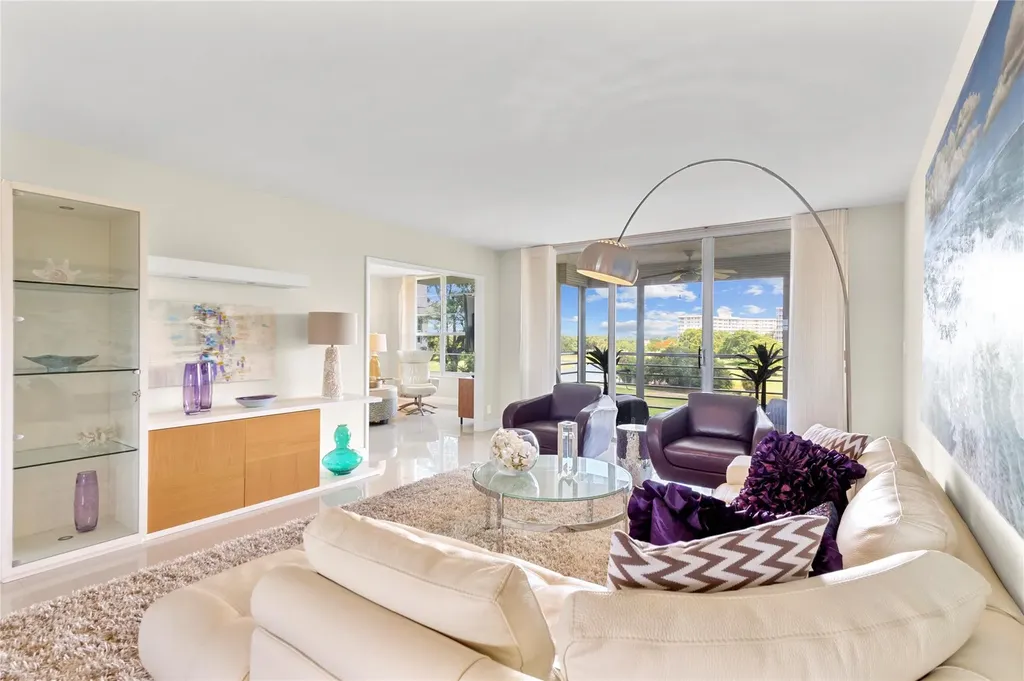 555 Oaks Lane Pompano Beach FL 33069