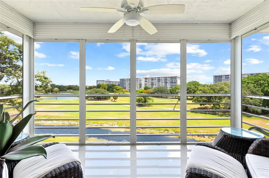555 Oaks Lane Pompano Beach FL 33069