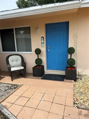 571 NE 34th Street Oakland Park FL 33334