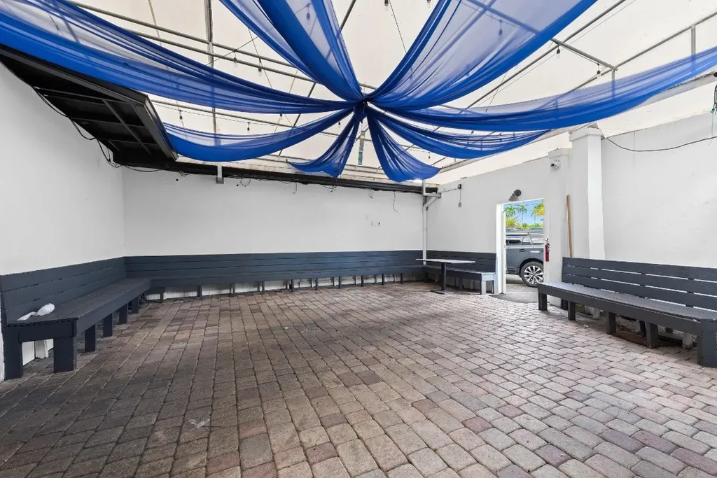 2211 Wilton Drive Wilton Manors FL 33305