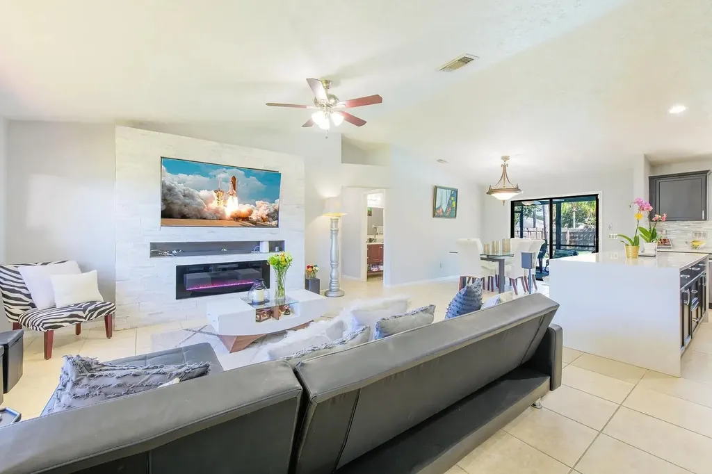 1181 SW Goodman Avenue Port St Lucie FL 34953